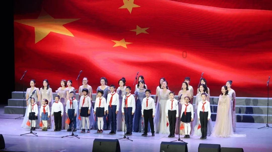 了解知识星球平台108斤有点肚子穿什么码衬衫?专业内容分享