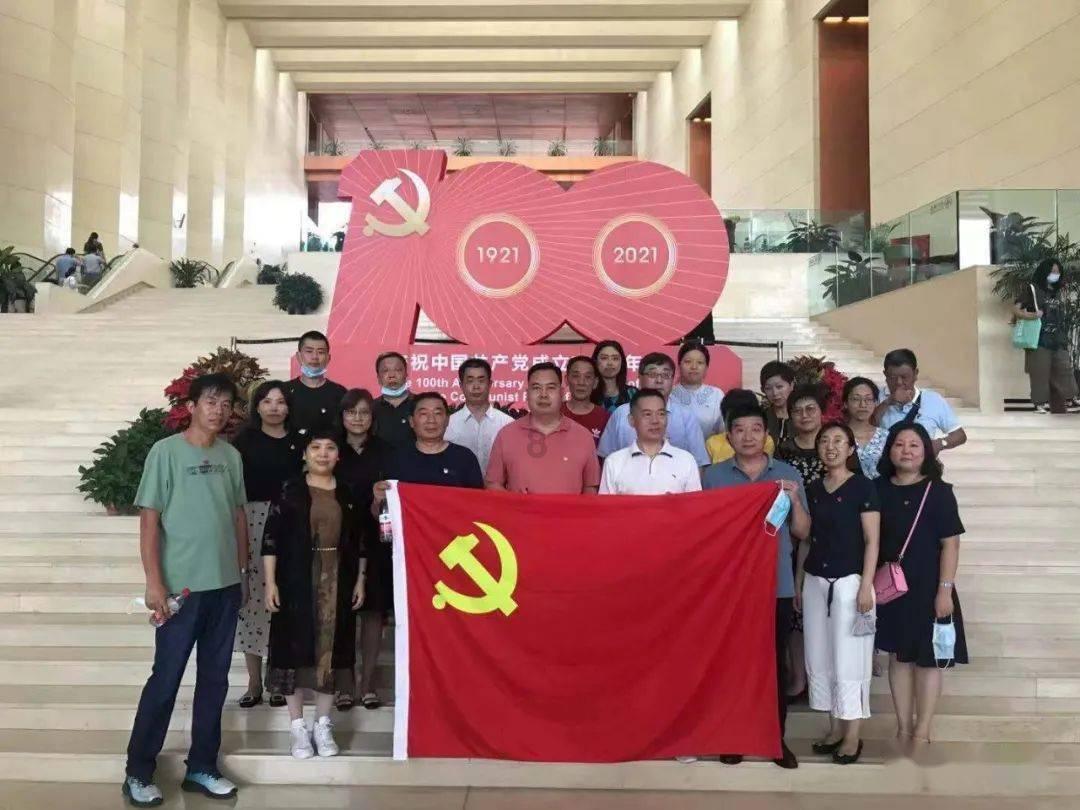全国医疗保障系统先进个人事迹|贵州省安顺市医疗保障局驻市人民政府政务服务中心医保窗口首席代表吴海静
