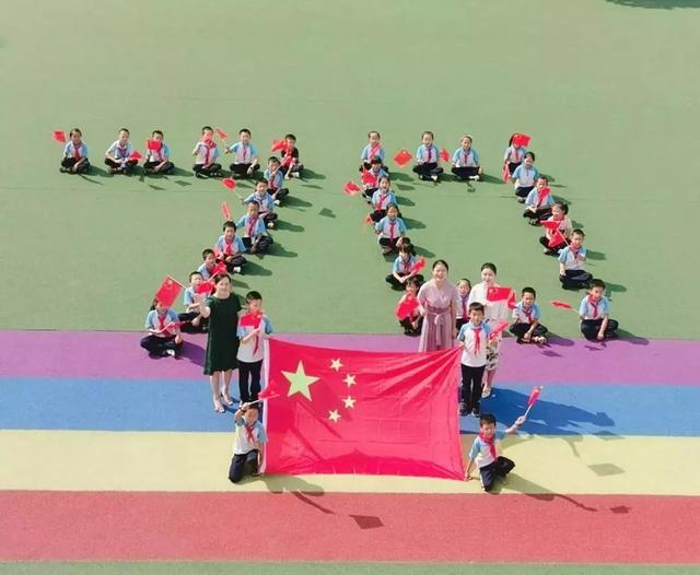 如果你的性别能够反过来我想我会喜欢上你的？游戏画面