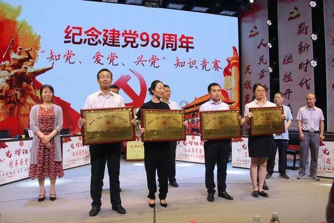 恳请文化人罗列一个简单的春秋战国时期的圣人贤者（孔子，孟子，墨子，曾子，老子，庄子，荀子，etc）游戏画面