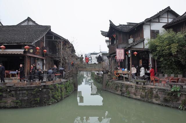 辽宁沈阳：八方游客慕名而来，赶大集寻东北特色年味