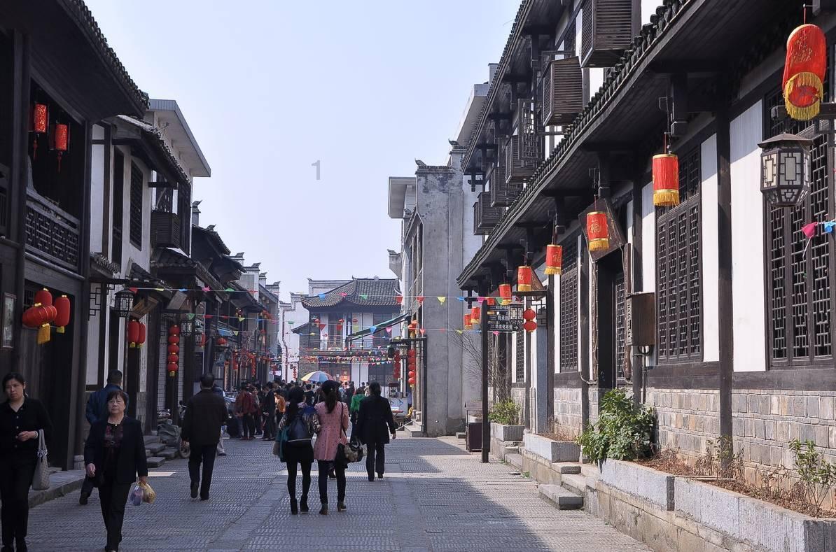 手机显示您的账号在另一台设备上登陆，是不是被盗号了？游戏画面